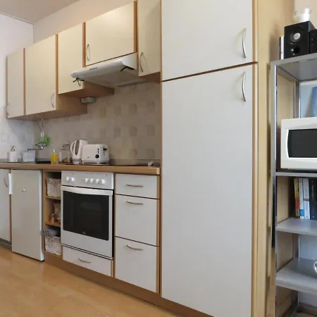 Lina Apartman *